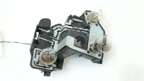 Recambio de portalamparas para peugeot 206 berlina 1998-2010 e-music referencia OEM IAM 6351S0 6351S0 