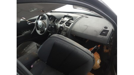 renault megane ii classic berlina 2003-2010 del año 2006