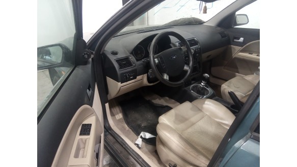 ford mondeo berlina (ge) 2000-2007 del año 2002