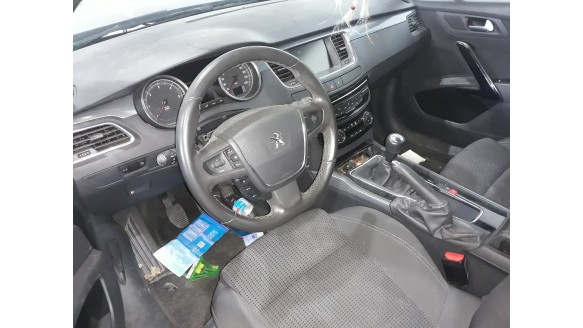 peugeot 508 sw 2011-2018 del año 2016