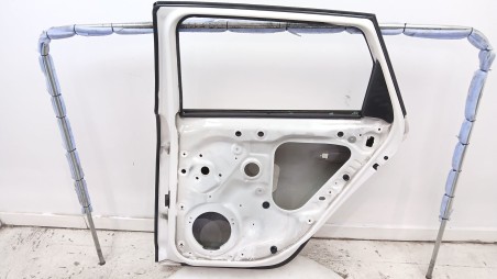 Recambio de puerta trasera derecha para seat leon (5f1) 2012-2021 1.5 tgi referencia OEM IAM 5F9833056 5F9833056 