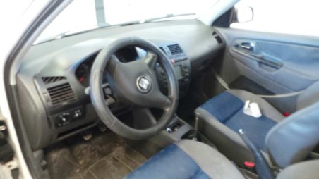 seat ibiza (6k1) 1999-2002 del año 2001