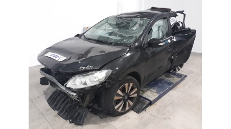 nissan pulsar (c13) 2014-2018 del año 2015