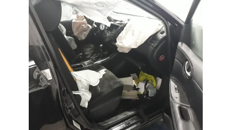 nissan pulsar (c13) 2014-2018 del año 2015