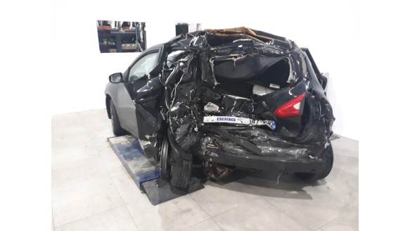 nissan pulsar (c13) 2014-2018 del año 2015