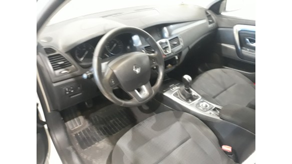 renault laguna iii 2007-2016 del año 2010