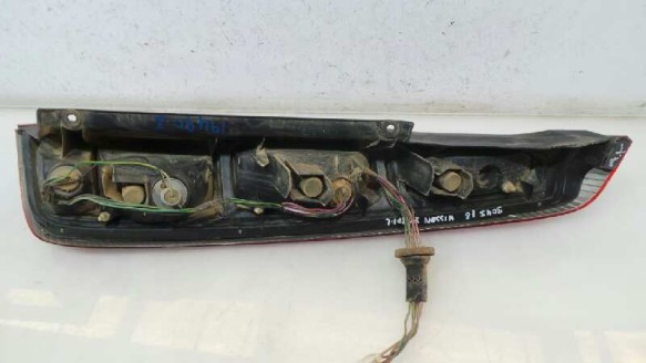 Recambio de piloto trasero izquierdo para nissan x-trail (t30) 2001-2007 comfort referencia OEM IAM 26555EQ00B 26555EQ00B 