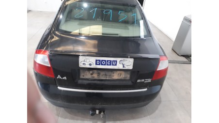 audi a4 berlina (8e) 2000-2004 del año 2001