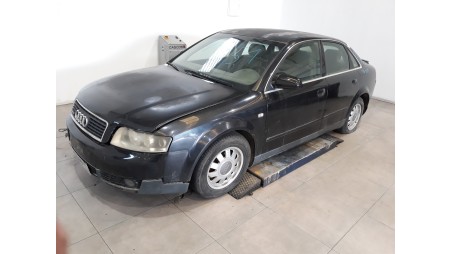 audi a4 berlina (8e) 2000-2004 del año 2001