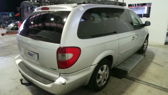 chrysler voyager (rg) 2001-2008 del año 2006