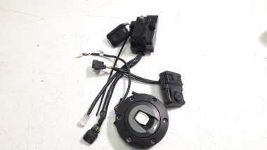 Recambio de conmutador de arranque para ktm super adventure - 1290 super adventure s referencia OEM IAM 61911266000  
