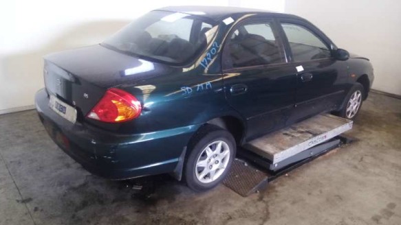 kia sephia ll 1998-2004 del año 2000