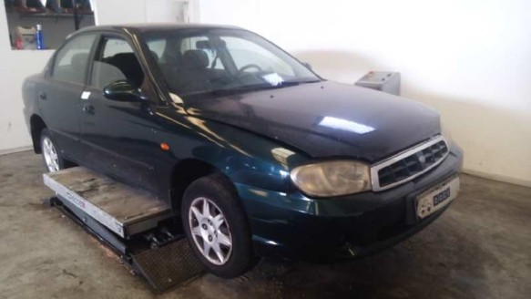 kia sephia ll 1998-2004 del año 2000