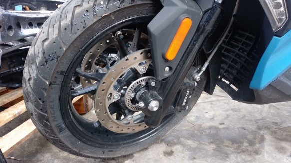 Recambio de disco freno delantero para bmw c - c 400 x referencia OEM IAM 34217664102  