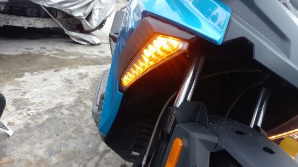 Recambio de piloto delantero derecho para bmw c - c 400 x referencia OEM IAM 63138558690  