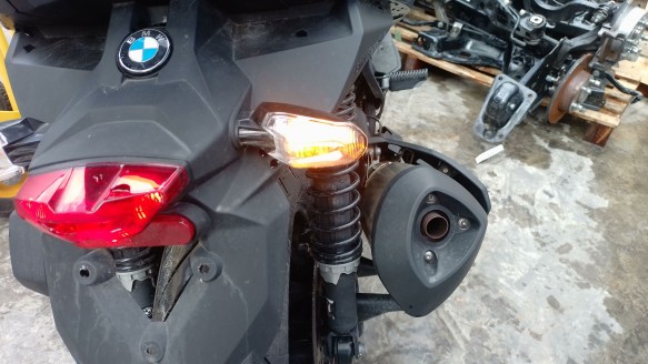 Recambio de piloto trasero derecho para bmw c - c 400 x referencia OEM IAM 63138558692  