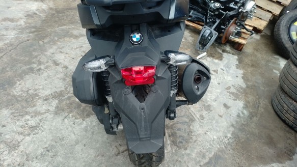 Recambio de portamatriculas para bmw c - c 400 x referencia OEM IAM 46628558228  