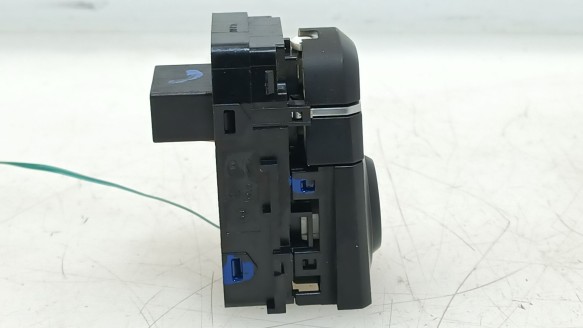 Recambio de mando retrovisor para kia optima (jf) 2015- 1.7 crdi referencia OEM IAM 93530D4010 93530D4010 