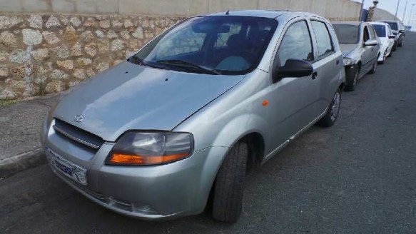 daewoo kalos 2002-2004 del año 2004