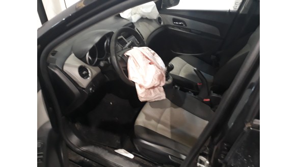 chevrolet cruze hatchback 2011-2014 del año 2012