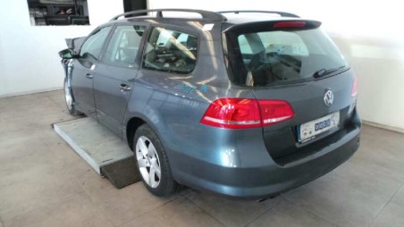 volkswagen passat variant (365) 2010-2014 del año 2011