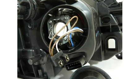 Recambio de faro izquierdo para renault clio iii 2005-2016 referencia OEM IAM 8433066146689 7701061071 101.19461002