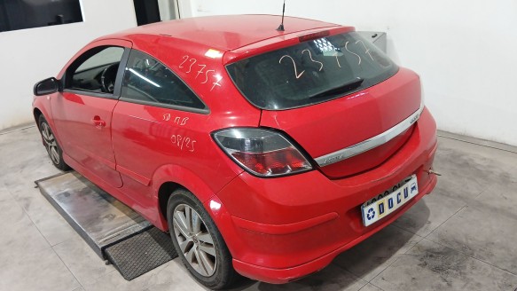 opel astra h gtc (a04) 2005-2010 del año 2009