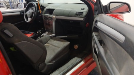 opel astra h gtc (a04) 2005-2010 del año 2009