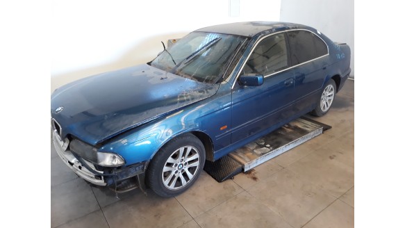 bmw serie 5 berlina (e39) 1995-2003 del año 2002