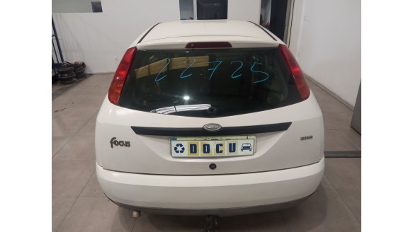 ford focus berlina (cak) 1998-2004 del año 2001
