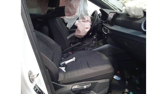 seat arona (kj7, kjp) 2017- del año 2023