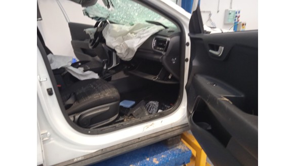 kia stonic (yb) 2017- del año 2025