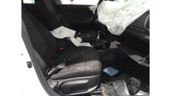 kia stonic (yb) 2017- del año 2025