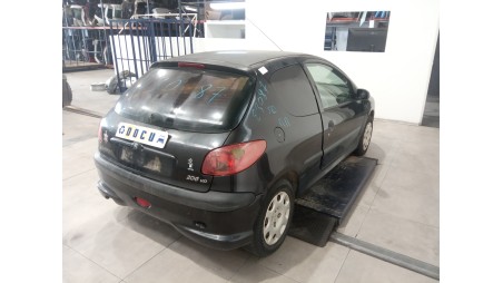peugeot 206 berlina 1998-2010 del año 2006
