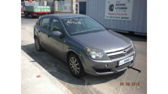 opel astra h berlina 2004-2007 del año 2005