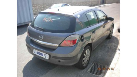 opel astra h berlina 2004-2007 del año 2005