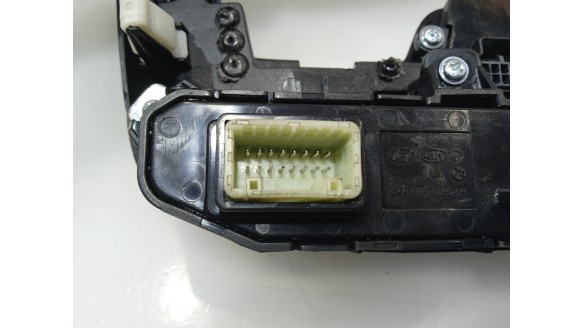Recambio de mando multifuncion para hyundai ioniq (ae) 2016- 1.6 gdi hybrid referencia OEM IAM 93350G2080 84651G2000 93350G2080