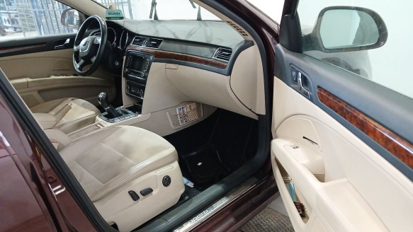 skoda superb ii (3t4) 2008-2015 del año 2009