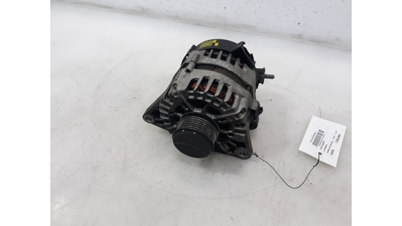 Recambio de alternador para hyundai i40 2012- style blue referencia OEM IAM 373002A805 373002A805 