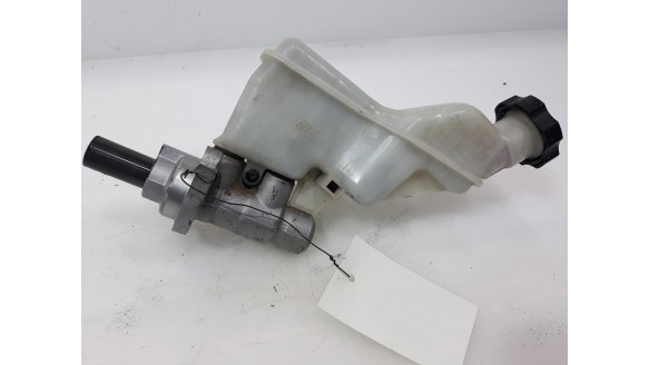 Recambio de bomba freno para hyundai i40 2012- style blue referencia OEM IAM 585103Z000 585103Z000 