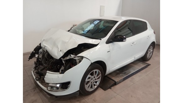 renault megane iii berlina 5 p 2008-2016 del año 2015