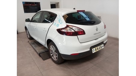 renault megane iii berlina 5 p 2008-2016 del año 2015