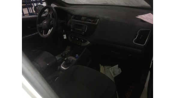 kia rio (yb) 2016- del año 2017