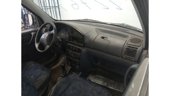 peugeot partner (s1) 1996-2002 del año 2001