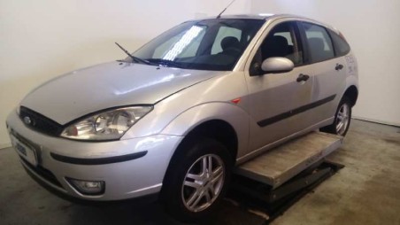 ford focus berlina (cak) 1998-2004 del año 2002