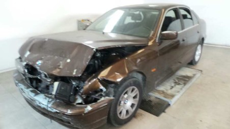 bmw serie 5 berlina (e39) 1995-2003 del año 2001