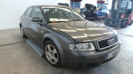 audi a4 berlina (8e) 2000-2004 del año 2001