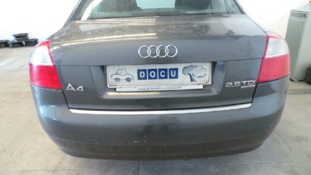 audi a4 berlina (8e) 2000-2004 del año 2001