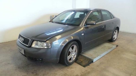 audi a4 berlina (8e) 2000-2004 del año 2001