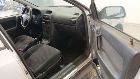 opel astra g hatchback (t98) 1998-2009 del año 2001